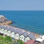 совиньон. коттедж. первая линия. *