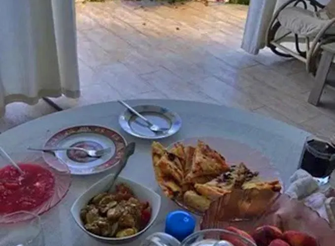 совиньон. коттедж. первая линия. Hébergement de vacances *