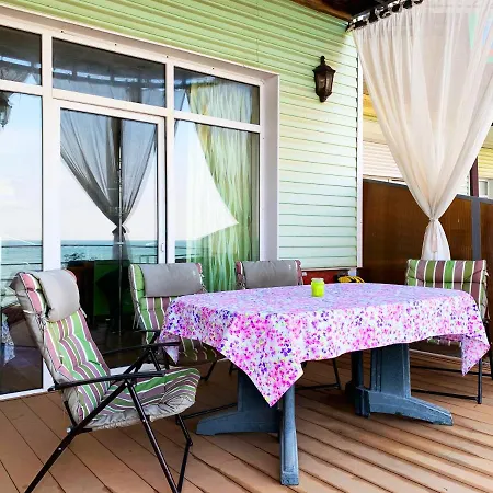 совиньон. коттедж. первая линия.