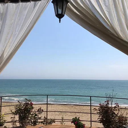 совиньон. коттедж. первая линия. Vakantiehuis Odessa